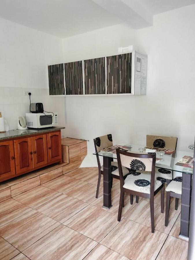 Loversnest Self Catering Anse aux Pins Exterior photo