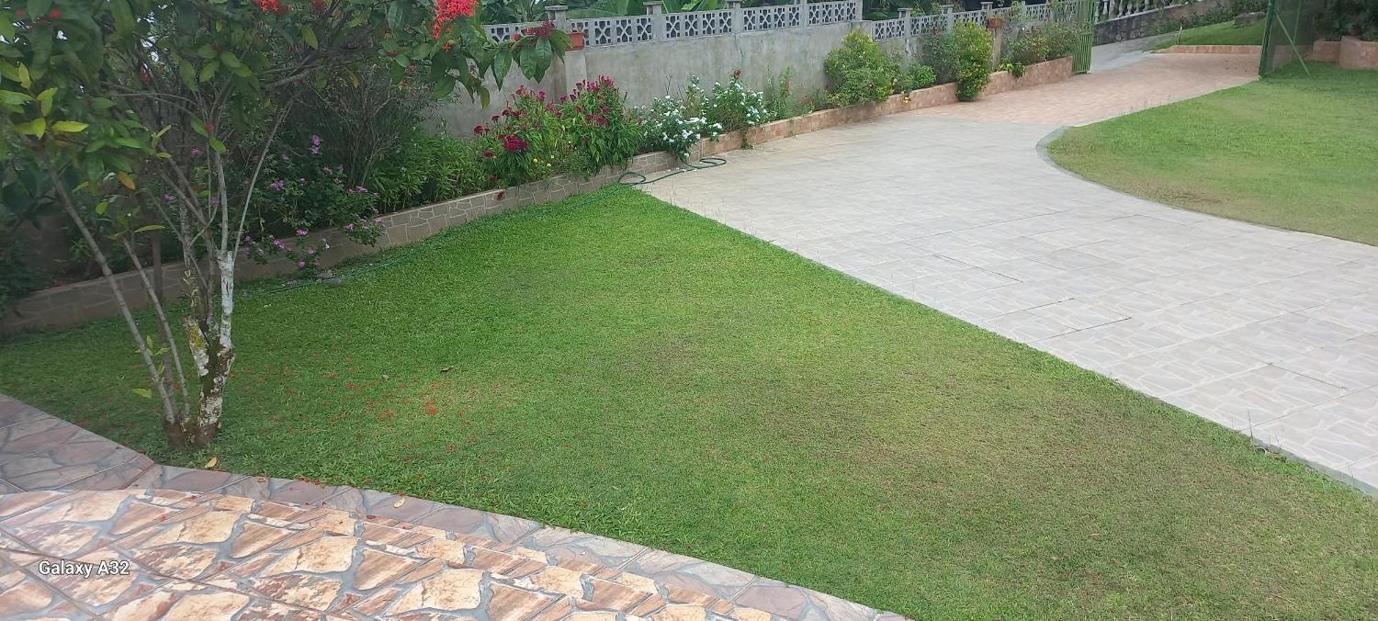 Loversnest Self Catering Anse aux Pins Exterior photo